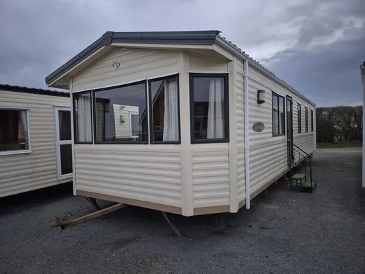 BK BLUEBIRD SEVILLE 36 X 12 OFF SITE