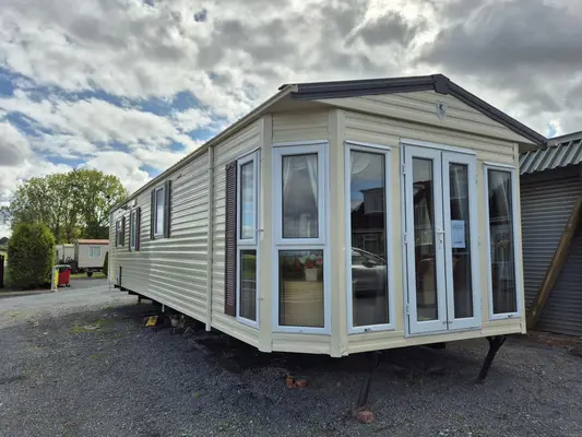 BK SENATOR 39 X 12 OFF SITE SALE