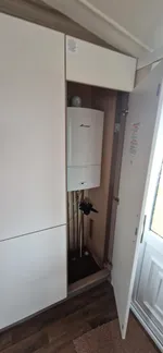1000018031