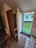 1000018106